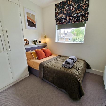 1-Bed Apartment, Close To Kensington Olympia With Free Wi-Fi & Netflix London Eksteriør billede