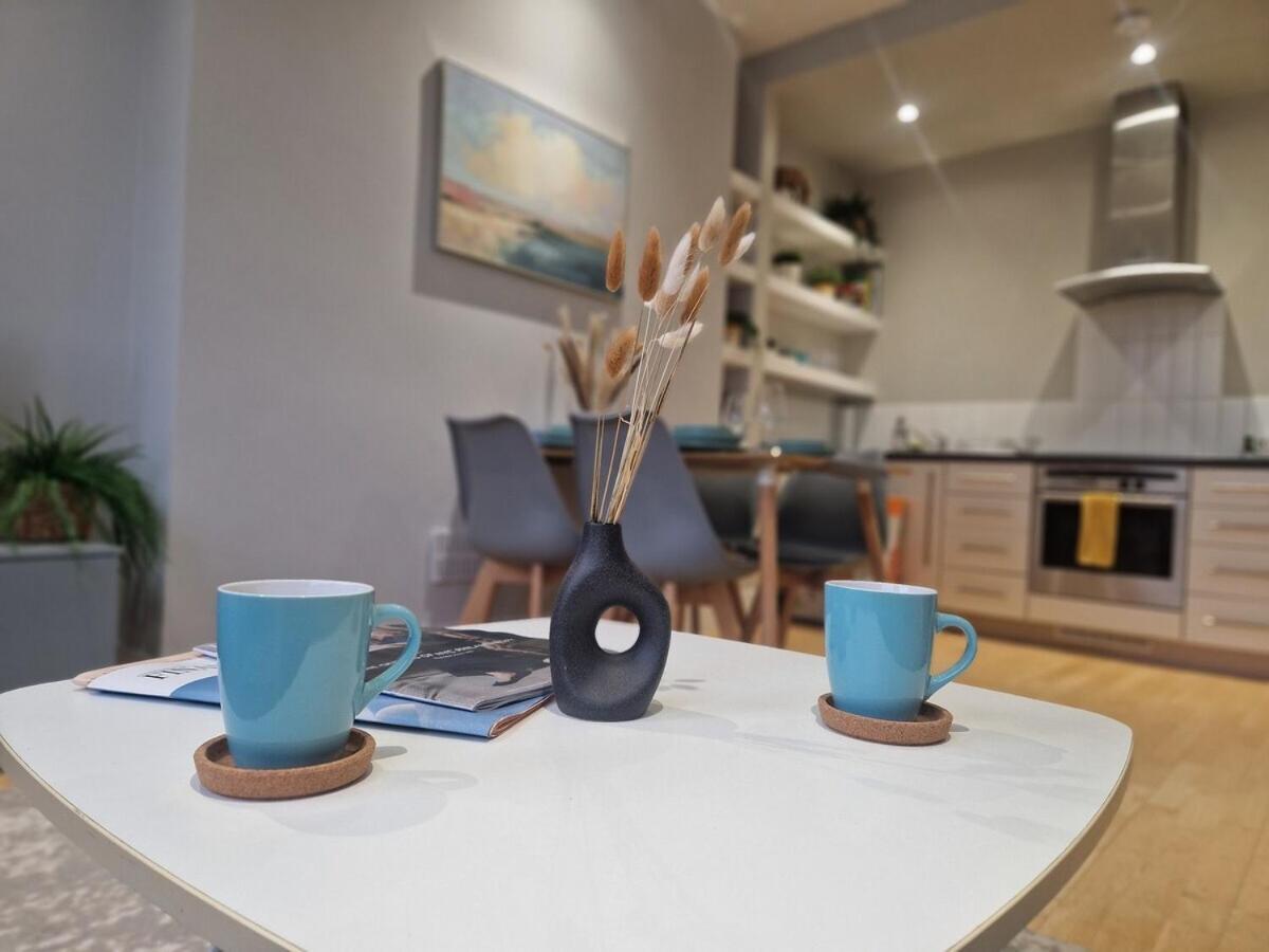 1-Bed Apartment, Close To Kensington Olympia With Free Wi-Fi & Netflix London Eksteriør billede