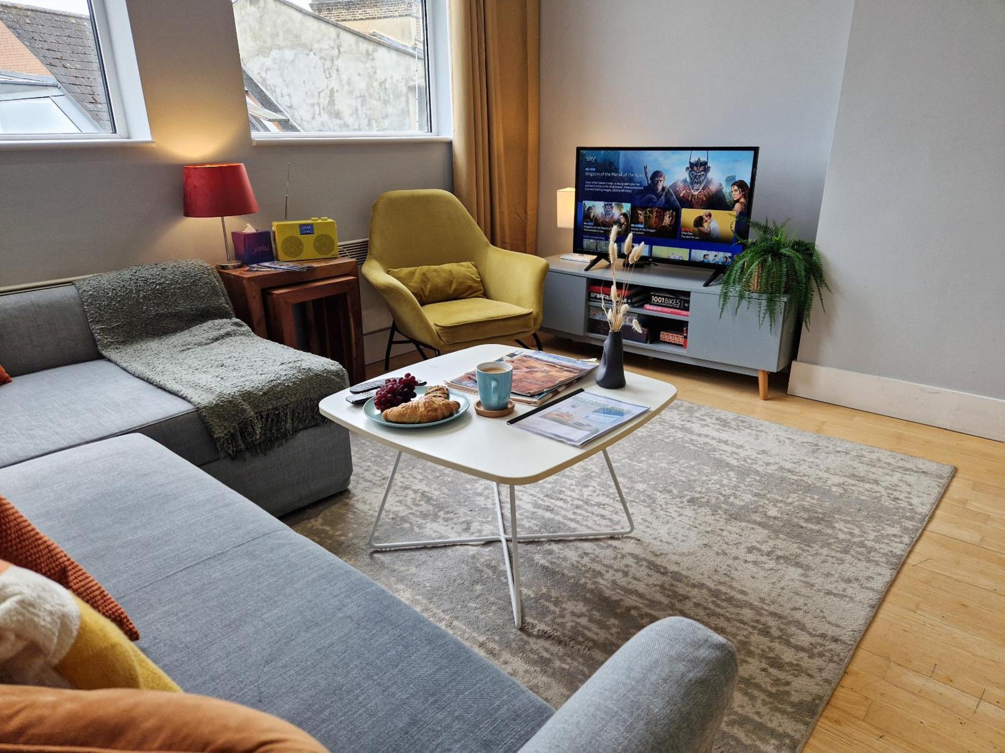 1-Bed Apartment, Close To Kensington Olympia With Free Wi-Fi & Netflix London Eksteriør billede
