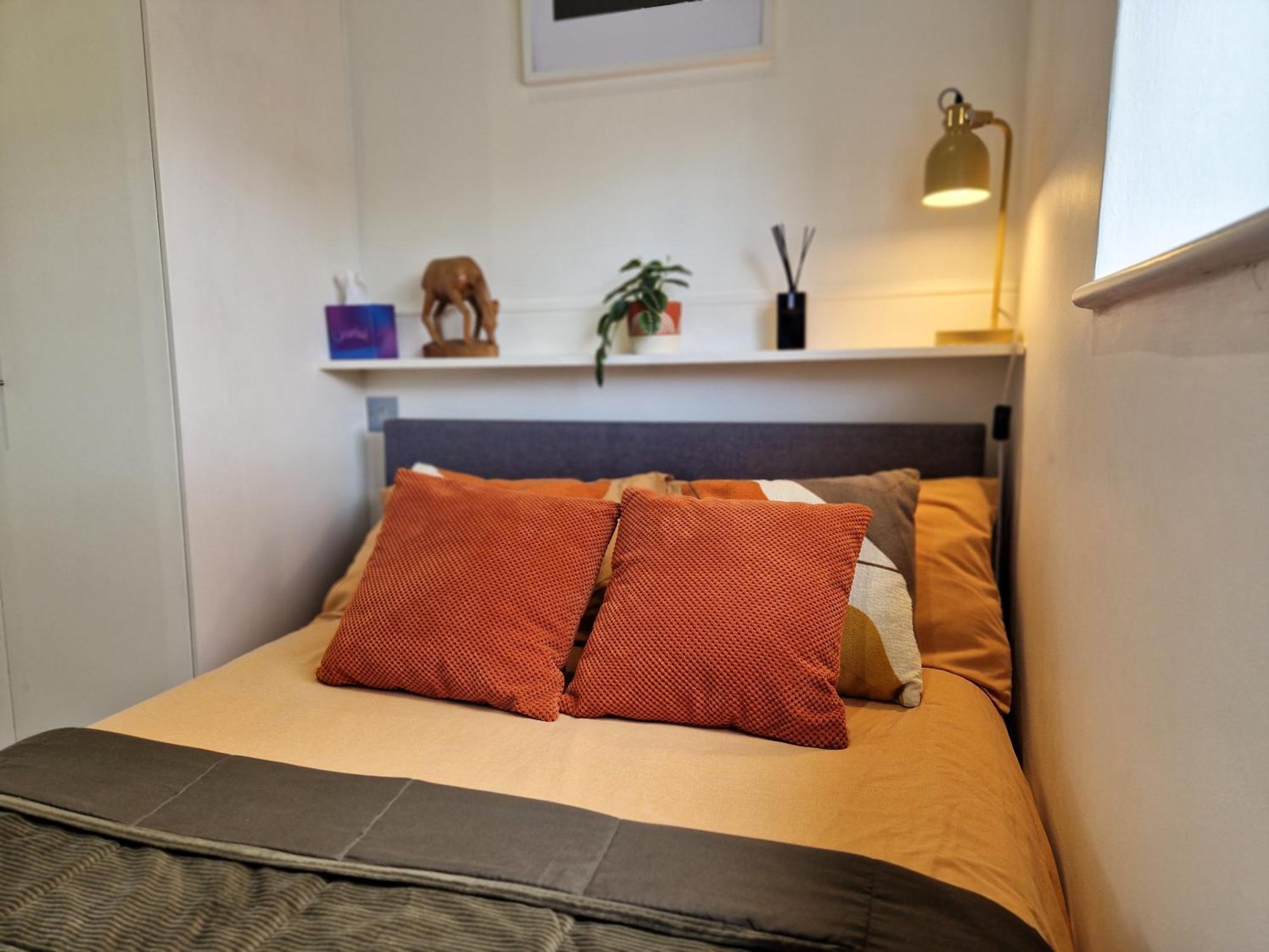 1-Bed Apartment, Close To Kensington Olympia With Free Wi-Fi & Netflix London Eksteriør billede