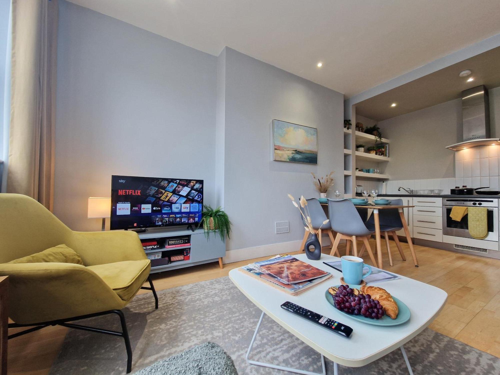 1-Bed Apartment, Close To Kensington Olympia With Free Wi-Fi & Netflix London Eksteriør billede