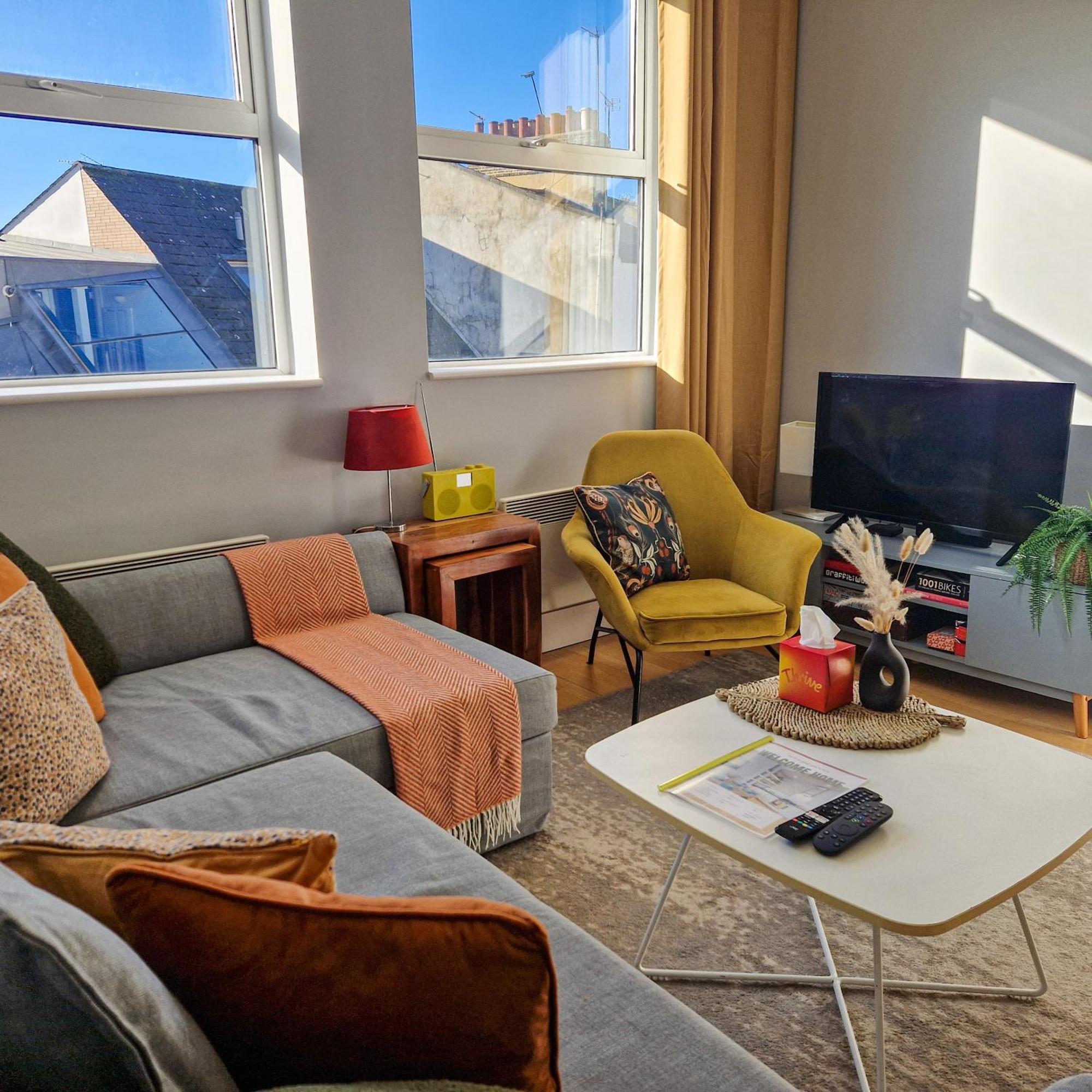 1-Bed Apartment, Close To Kensington Olympia With Free Wi-Fi & Netflix London Eksteriør billede