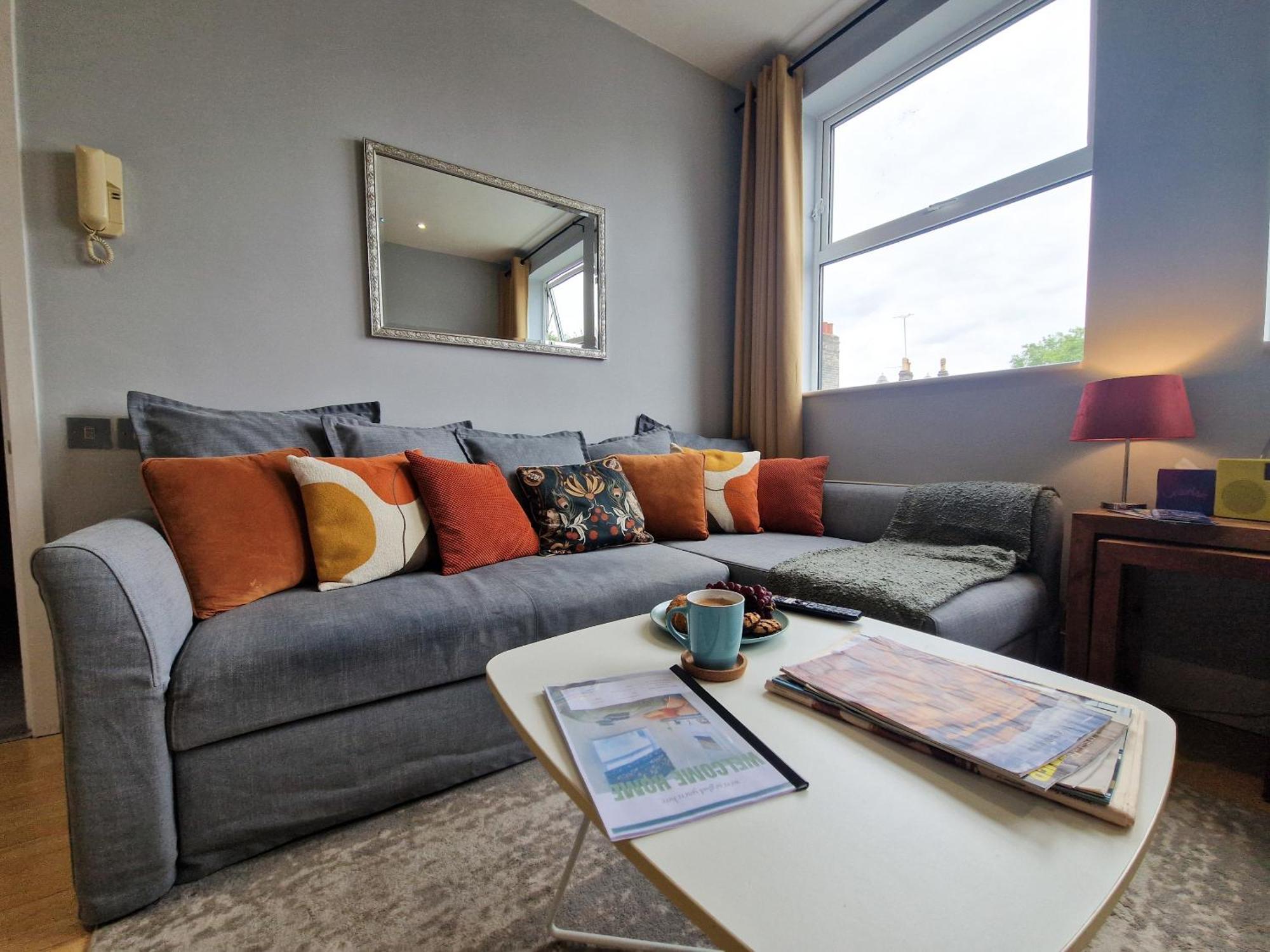 1-Bed Apartment, Close To Kensington Olympia With Free Wi-Fi & Netflix London Eksteriør billede